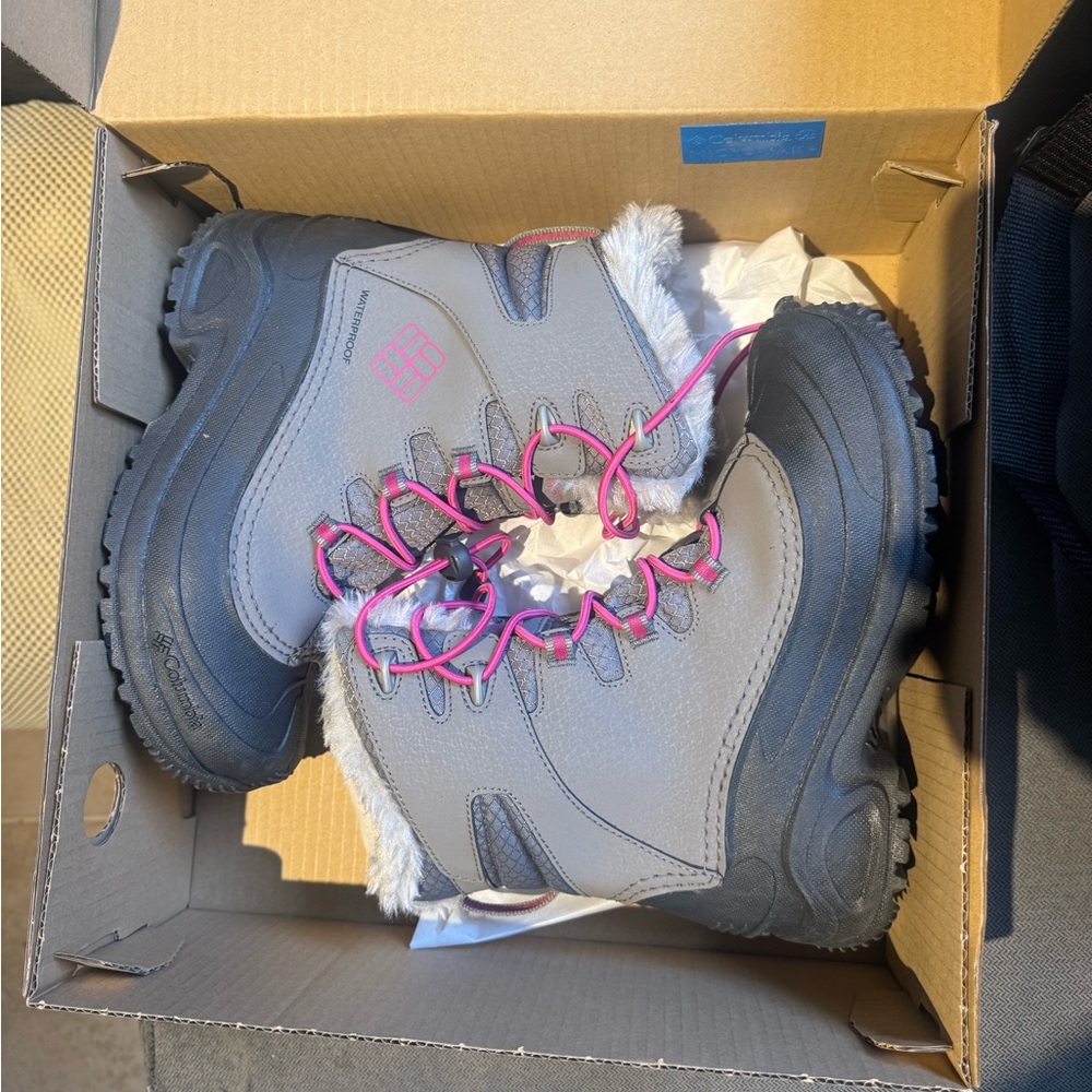 Columbia snow boots
